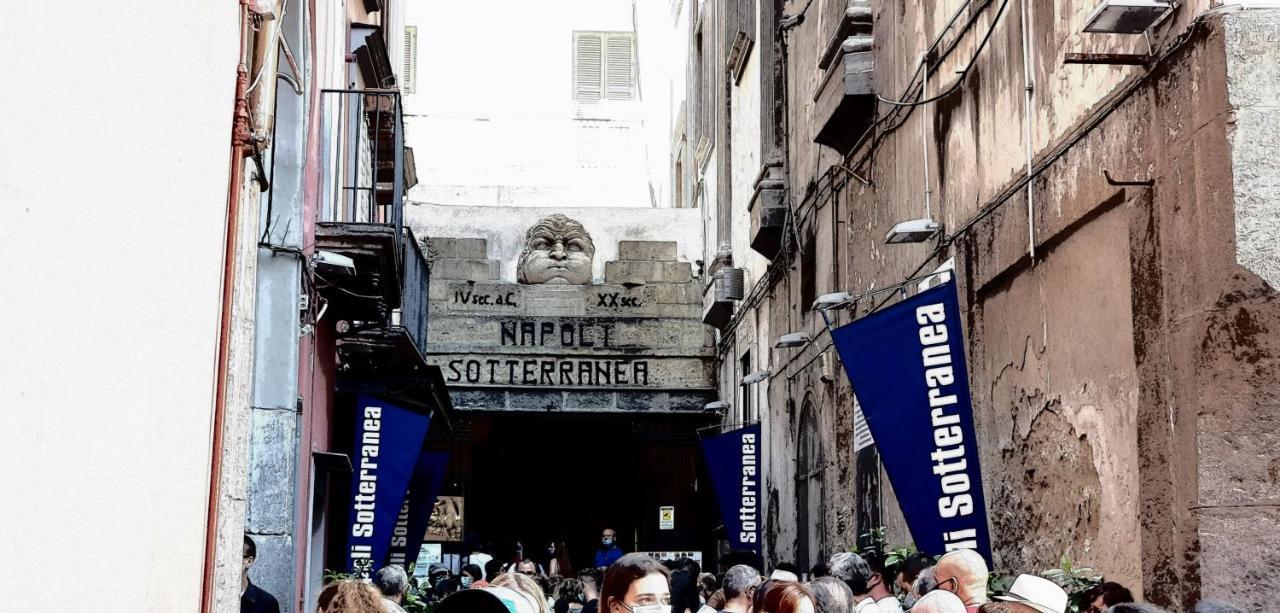 Bed and Breakfast Domus Armenio à Naples Extérieur photo