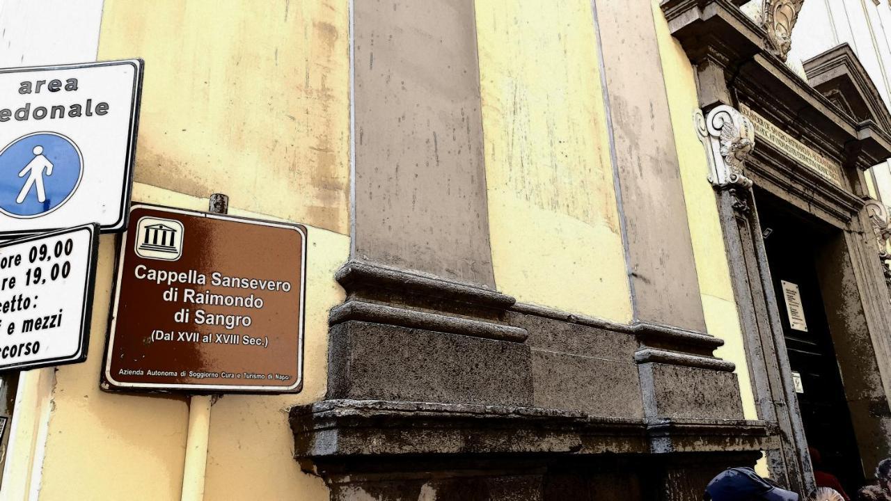 Bed and Breakfast Domus Armenio à Naples Extérieur photo