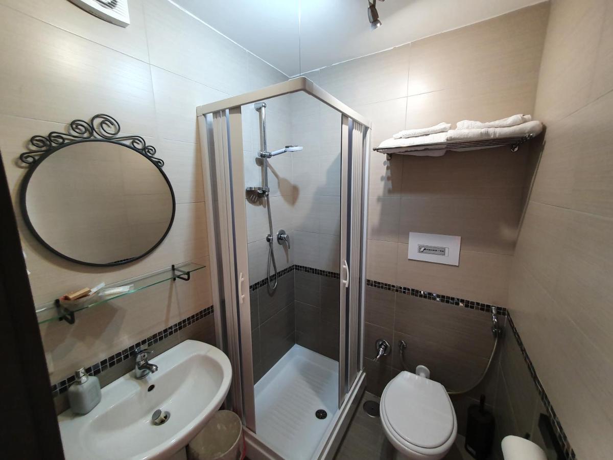 Bed and Breakfast Domus Armenio à Naples Extérieur photo