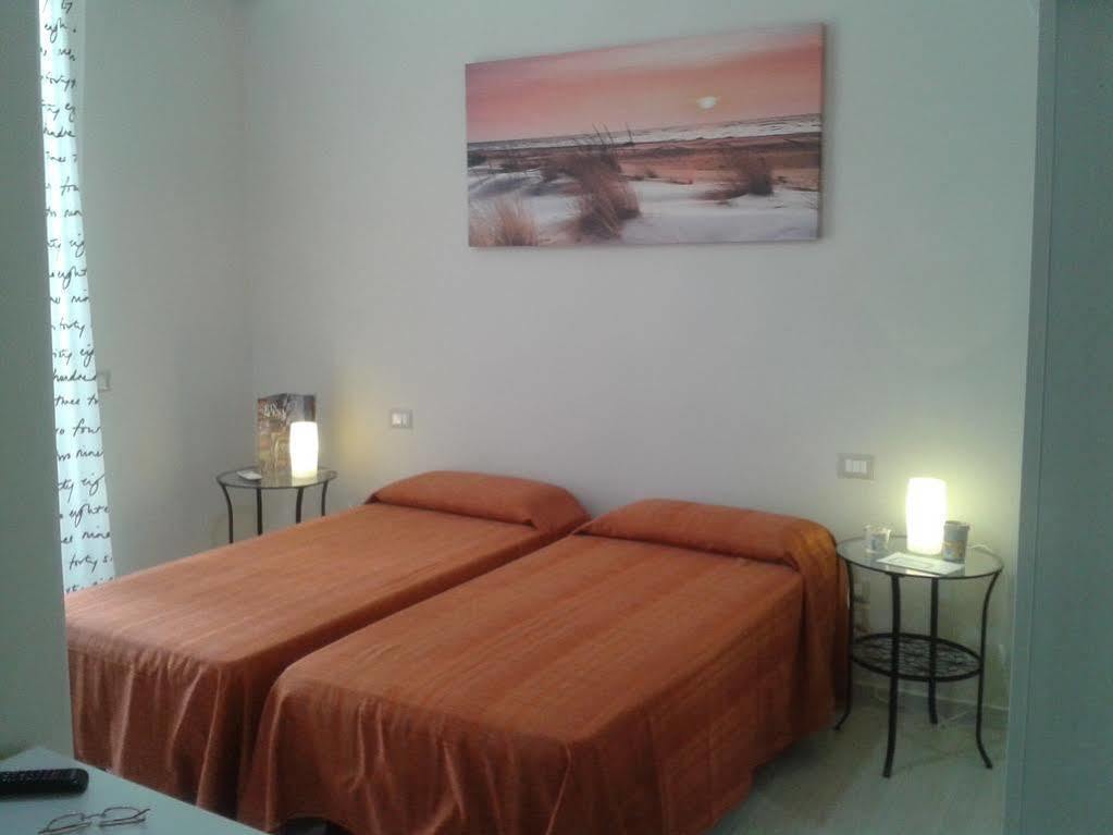 Bed and Breakfast Domus Armenio à Naples Extérieur photo
