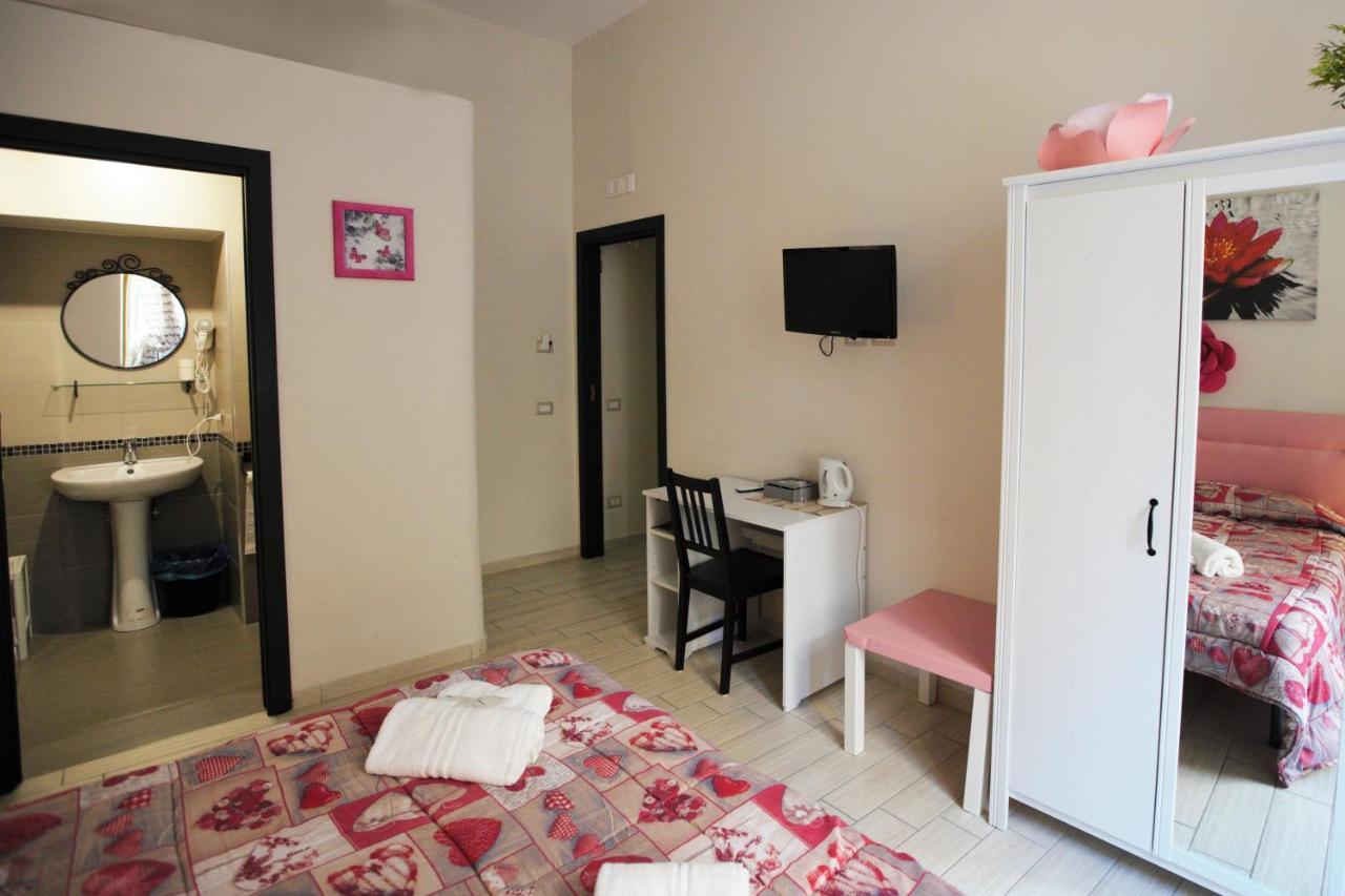 Bed and Breakfast Domus Armenio à Naples Extérieur photo