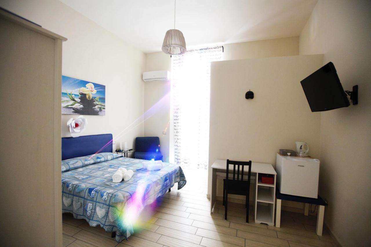 Bed and Breakfast Domus Armenio à Naples Extérieur photo